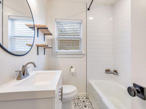 700  Isbell Road , Fort Worth Texas 76114