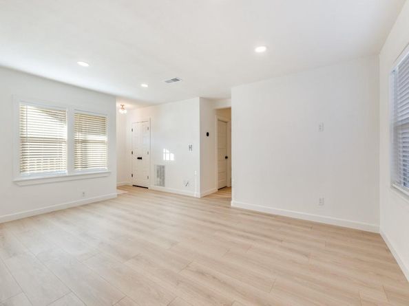 700  Isbell Road , Fort Worth Texas 76114