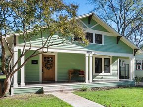 218 N Willomet Avenue , Dallas Texas 75208