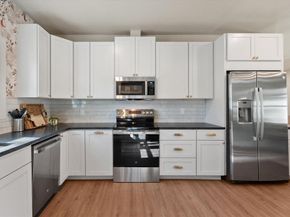 218 N Willomet Avenue , Dallas Texas 75208