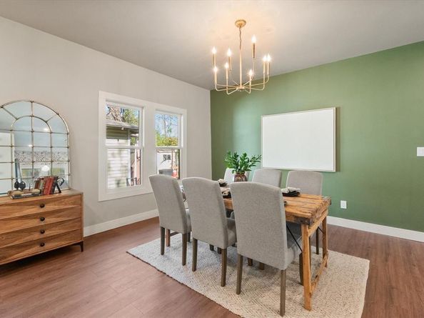 218 N Willomet Avenue , Dallas Texas 75208