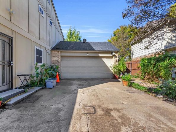 7414  Boisenberry Lane , Dallas Texas 75249