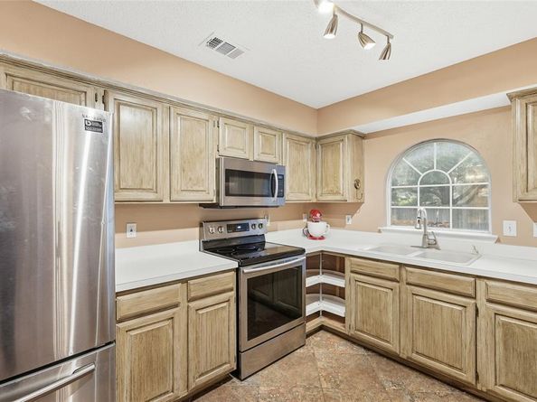 5429  Blue Water Lake Drive , Fort Worth Texas 76137