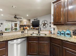 1395  Waters Edge Drive , Rockwall Texas 75087