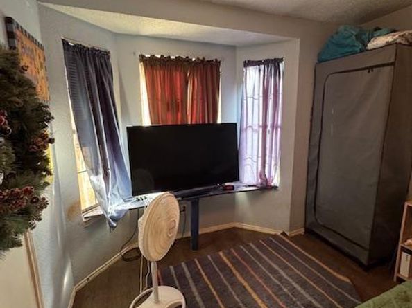 115  Valley Spring Drive , Arlington Texas 76018