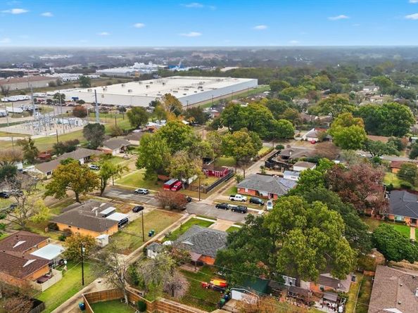 1209  Tanager Lane , Garland Texas 75042