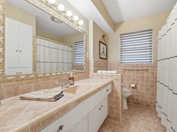 1209  Tanager Lane , Garland Texas 75042