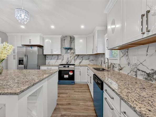 5511  Glen Forest Lane , Dallas Texas 75241