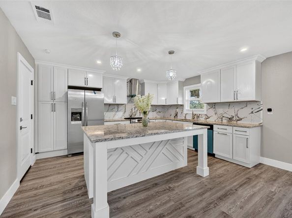 5511  Glen Forest Lane , Dallas Texas 75241