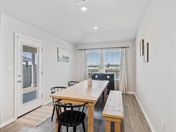 537  Loriner Way , Liberty Hill Texas 78642