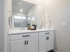 537  Loriner Way , Liberty Hill Texas 78642