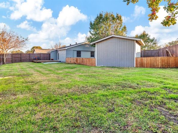 713  Mountain Pass Drive , Plano Texas 75023