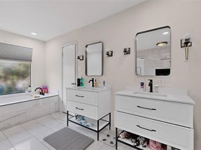 3900 N Shadycreek Drive , Arlington Texas 76013