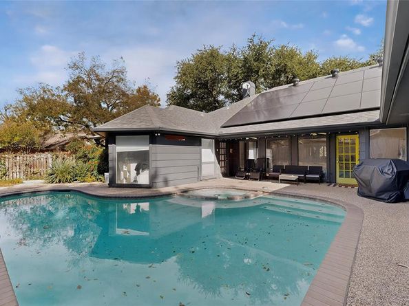 3900 N Shadycreek Drive , Arlington Texas 76013