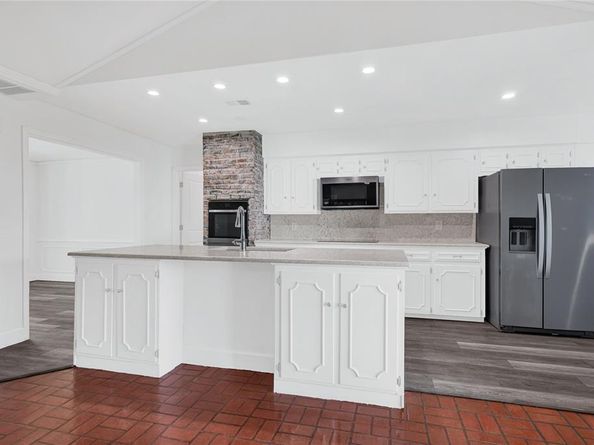 1104 W Lookout Drive , Richardson Texas 75080