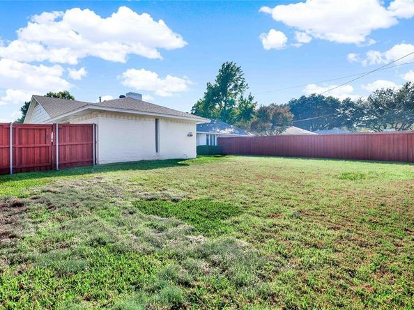 1104 W Lookout Drive , Richardson Texas 75080