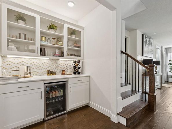 2236  Madison Street , Carrollton Texas 75010