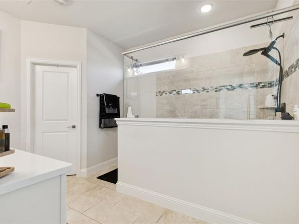 2236  Madison Street , Carrollton Texas 75010