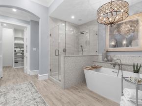 2222  Worthington Street , Dallas Texas 75204