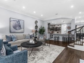 2222  Worthington Street , Dallas Texas 75204