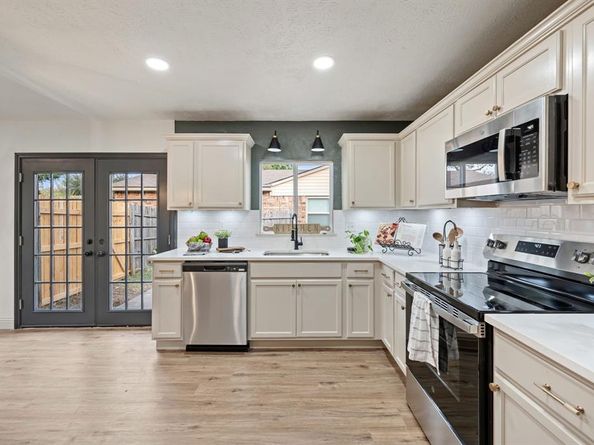 4124  Silverberry Avenue , Fort Worth Texas 76137