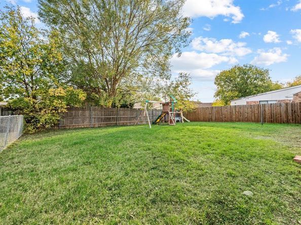 4124  Silverberry Avenue , Fort Worth Texas 76137