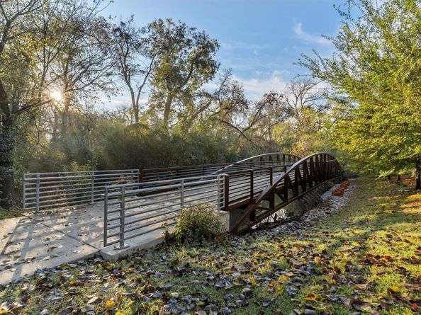 6900  Skillman Street  406, Dallas Texas 75231