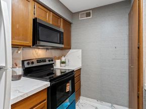 6900  Skillman Street  406, Dallas Texas 75231