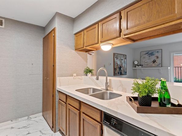 6900  Skillman Street  406, Dallas Texas 75231