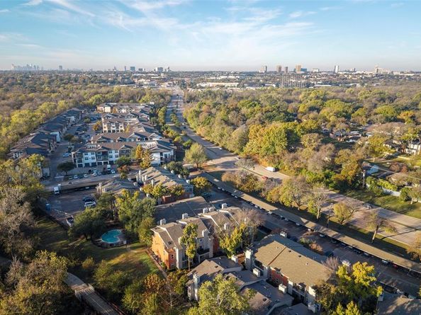 6900  Skillman Street  406, Dallas Texas 75231