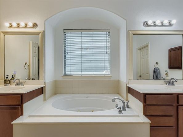 1408  Cotton Gin Drive , Savannah Texas 76227