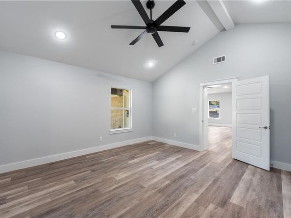 7469  Meadowcrest Drive , Fort Worth Texas 76112