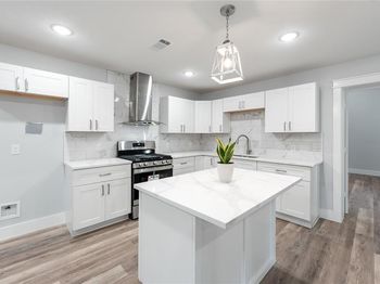 7469  Meadowcrest Drive 