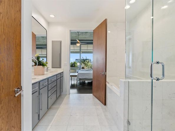 3030  Bryan Street  409, Dallas Texas 75204