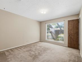 1713  Venetian Circle , Arlington Texas 76013