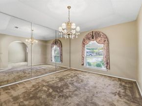 1713  Venetian Circle , Arlington Texas 76013