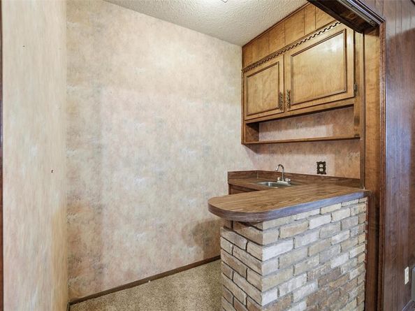 1713  Venetian Circle , Arlington Texas 76013