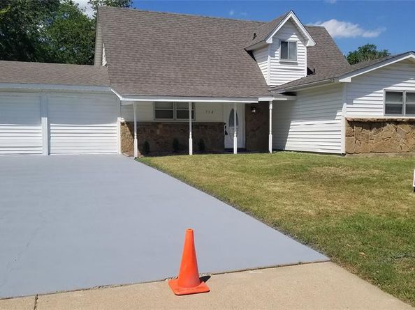 758  Briarwood Lane , Hurst Texas 76053