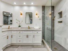 6826  Town Bluff Drive , Dallas Texas 75248