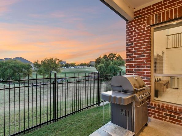 6745  Verandah Way , Irving Texas 75039