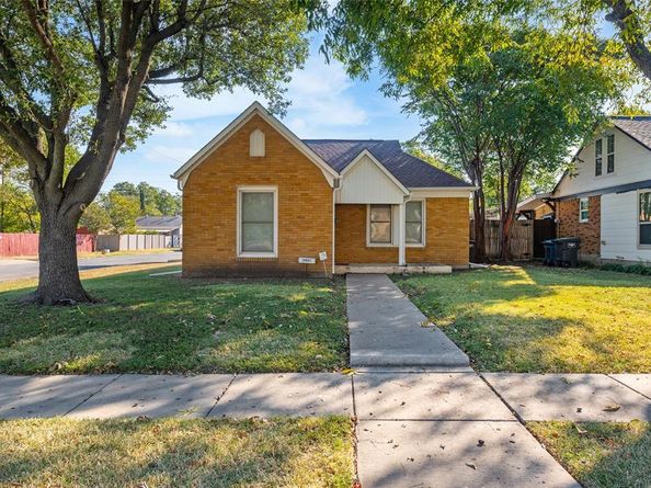 3901  Frazier Avenue , Fort Worth Texas 76110