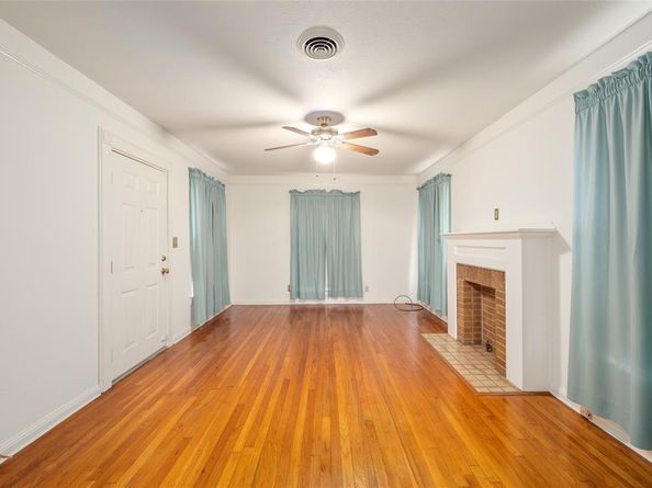 3901  Frazier Avenue , Fort Worth Texas 76110