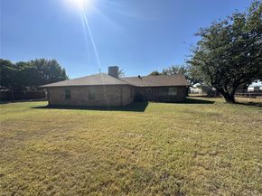 2001  Oak Grove Road E, Fort Worth Texas 76028