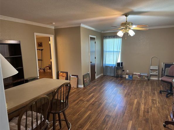 2001  Oak Grove Road E, Fort Worth Texas 76028