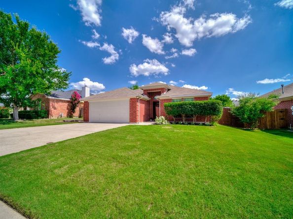 2616  Hilcroft Avenue , Denton Texas 76210
