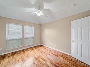 2616  Hilcroft Avenue , Denton Texas 76210
