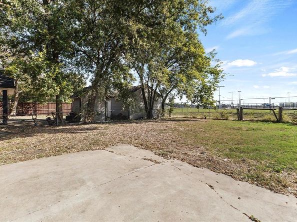1614  Bitter Creek Drive , Garland Texas 75040