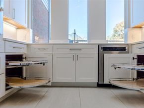 5919  Mapleshade Lane , Dallas Texas 75252