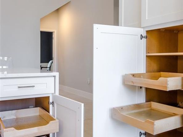 5919  Mapleshade Lane , Dallas Texas 75252