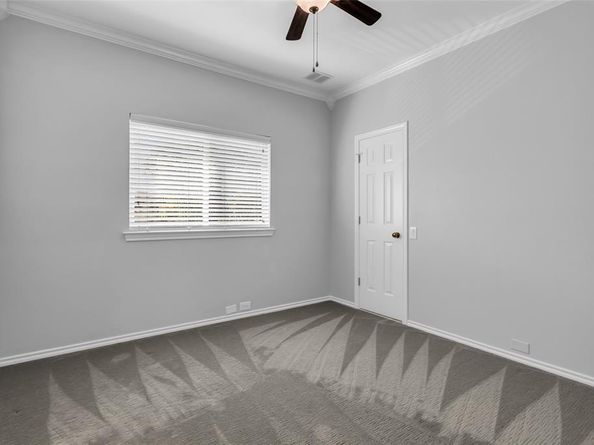 5919  Mapleshade Lane , Dallas Texas 75252